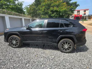 Toyota RAV4 XLE AWD 2020 Black