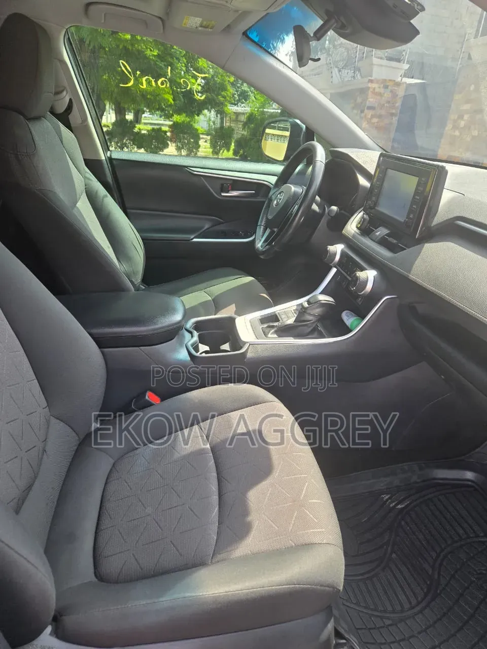 Toyota RAV4 XLE AWD 2020 Black