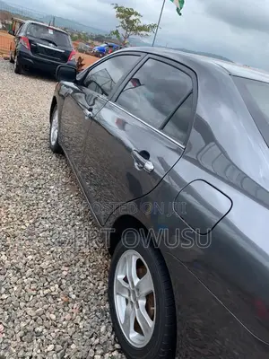 Toyota Corolla 2010 Gray