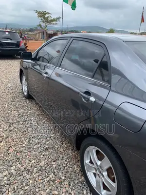 Toyota Corolla 2010 Gray