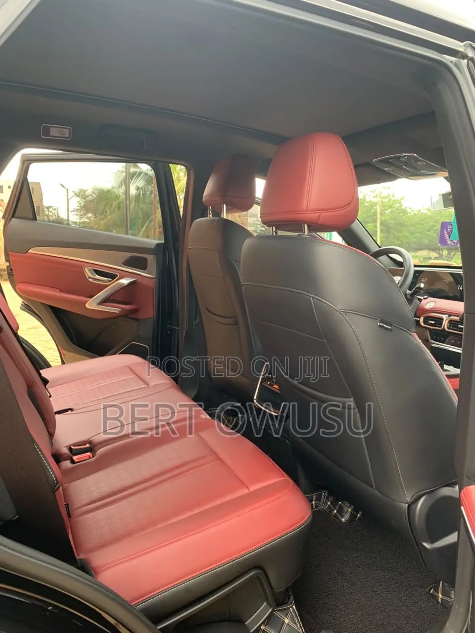Toyota Sienta 2012 Brown