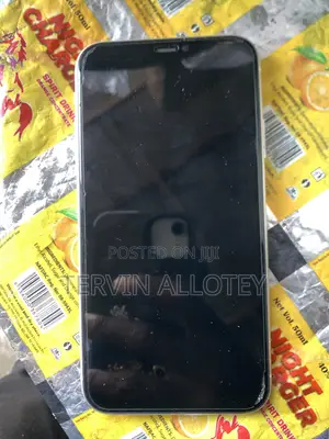 Apple iPhone 11 64 GB White