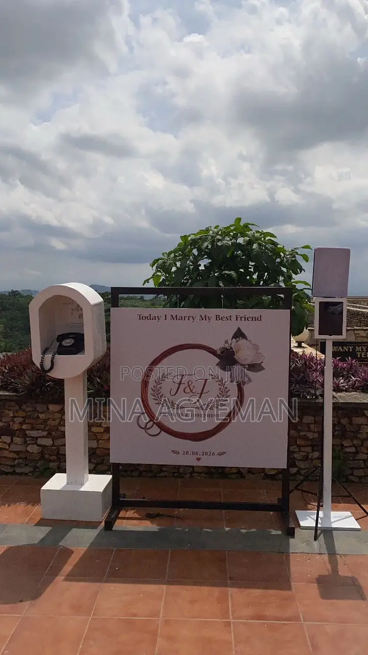 360 Photobooth, Magazine Booth, Audio Guestbook,Water,Mirror Signage