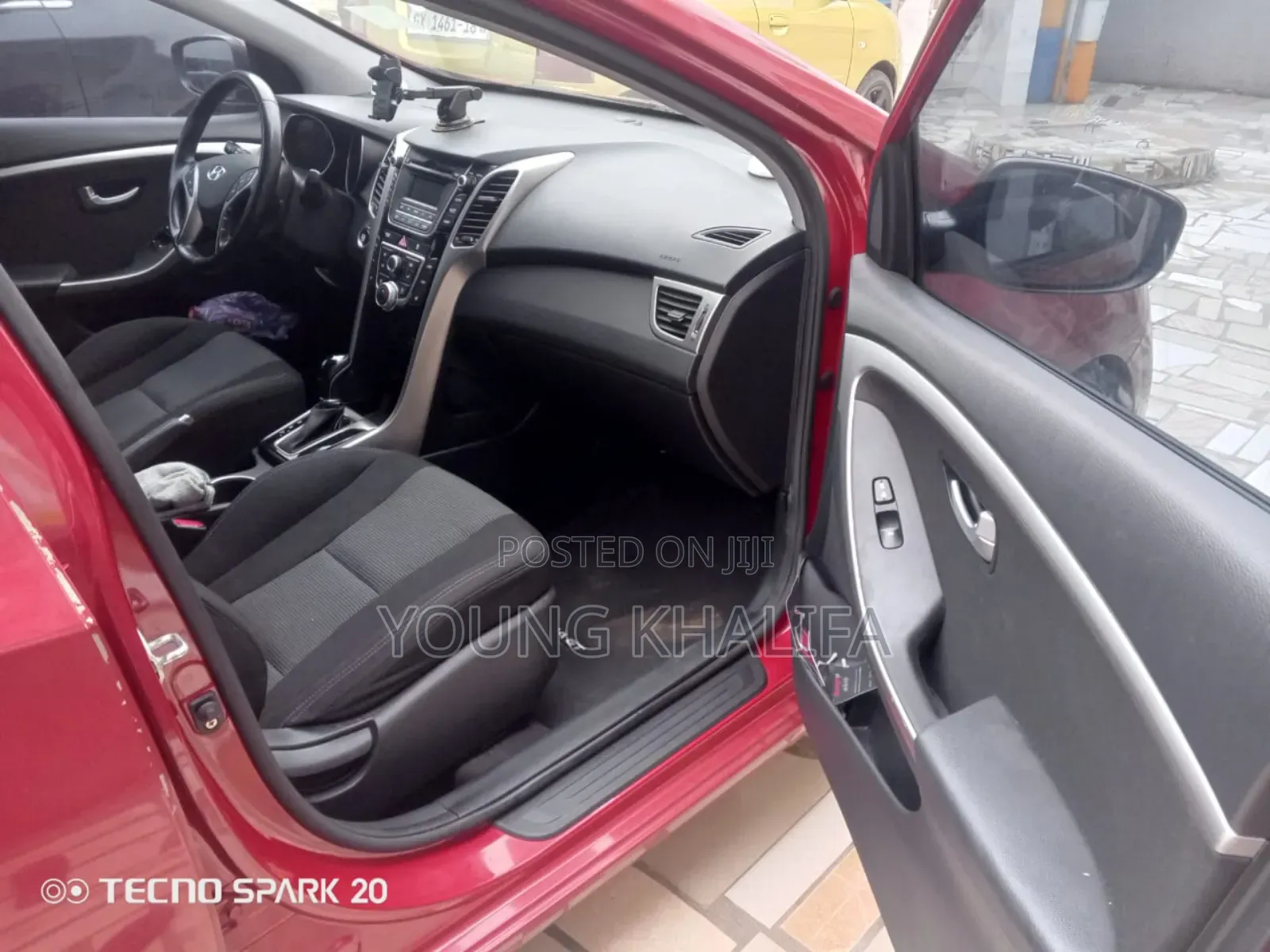 Hyundai Elantra 2016 Red