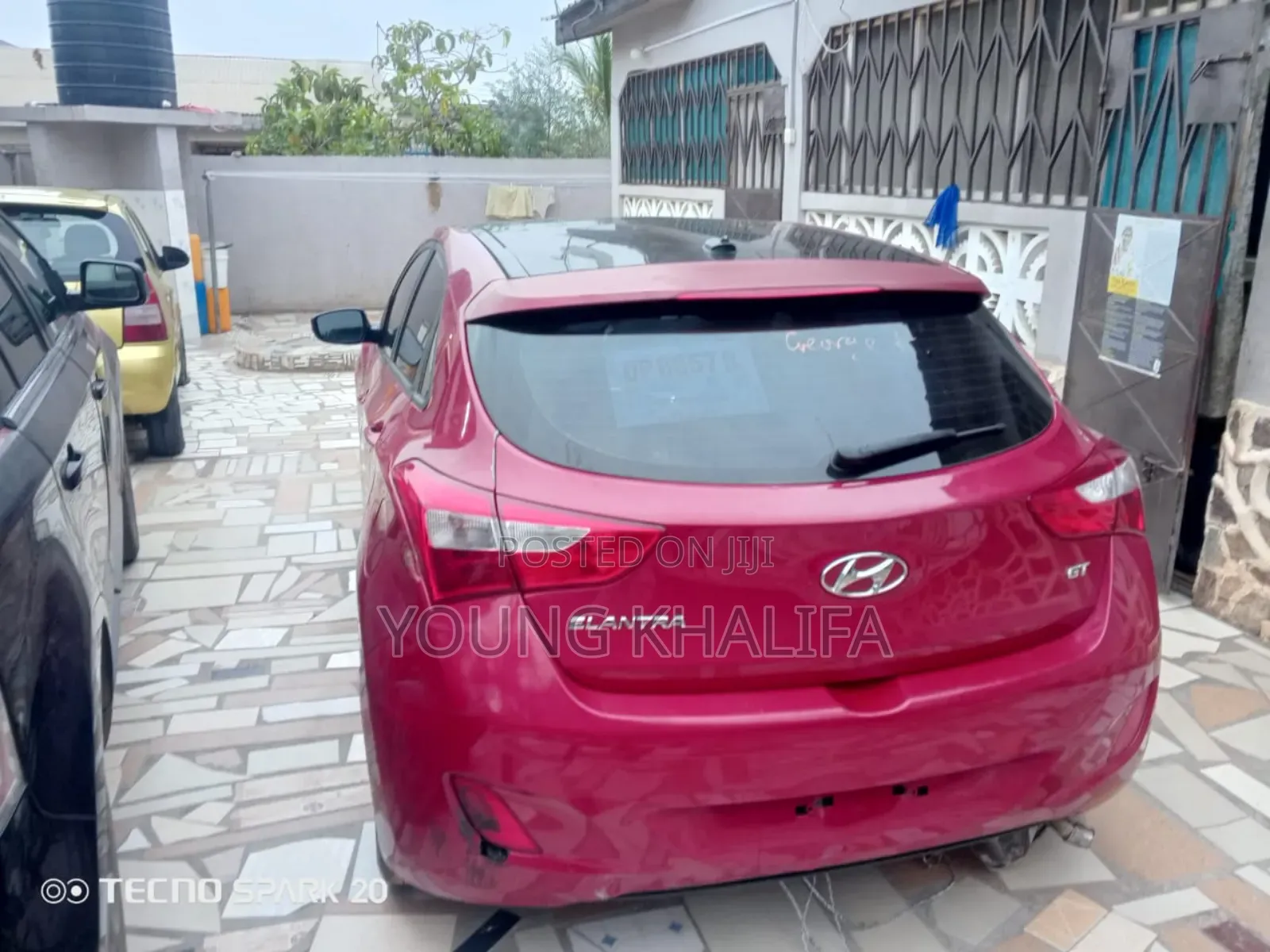 Hyundai Elantra 2016 Red