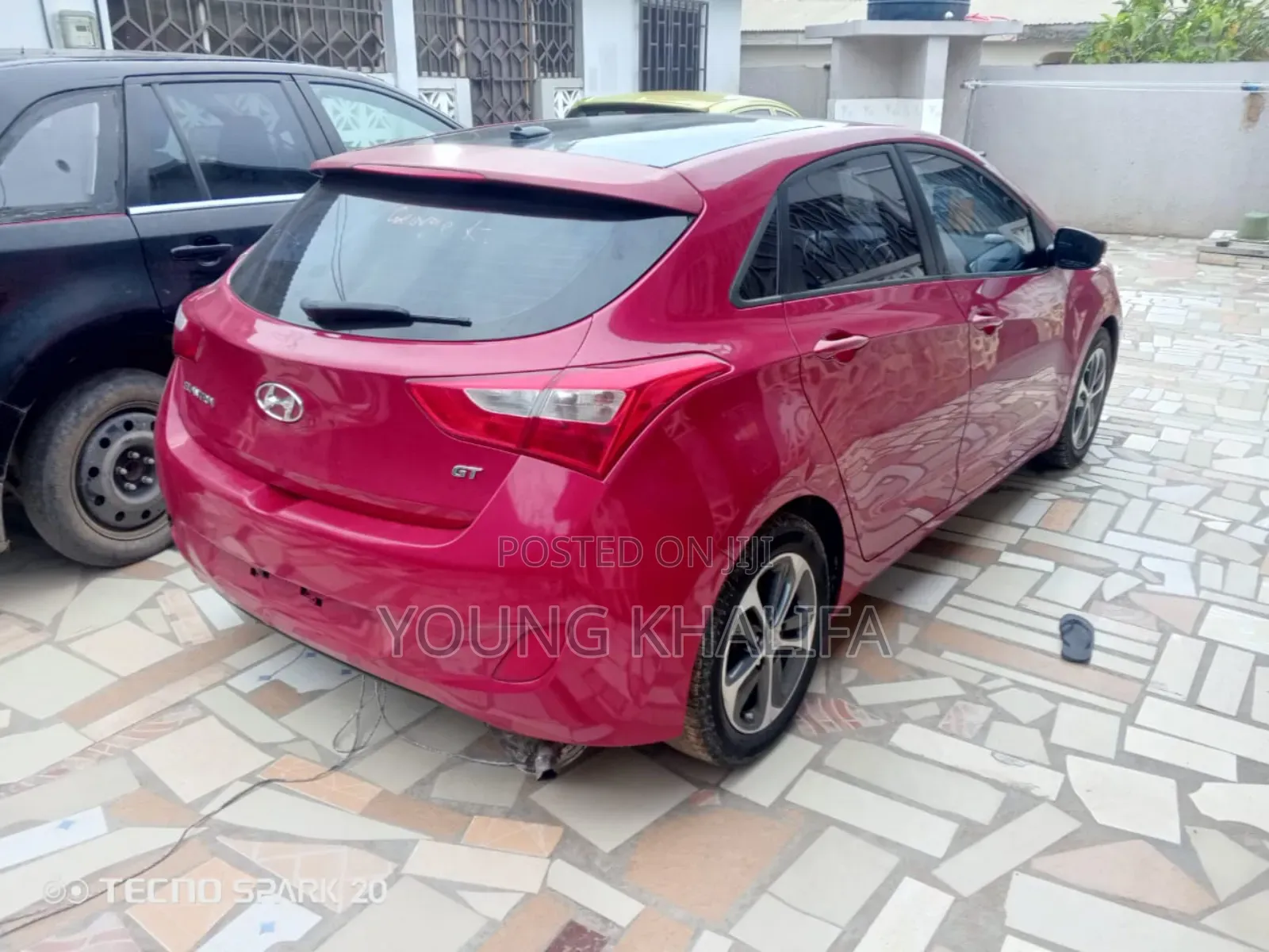 Hyundai Elantra 2016 Red