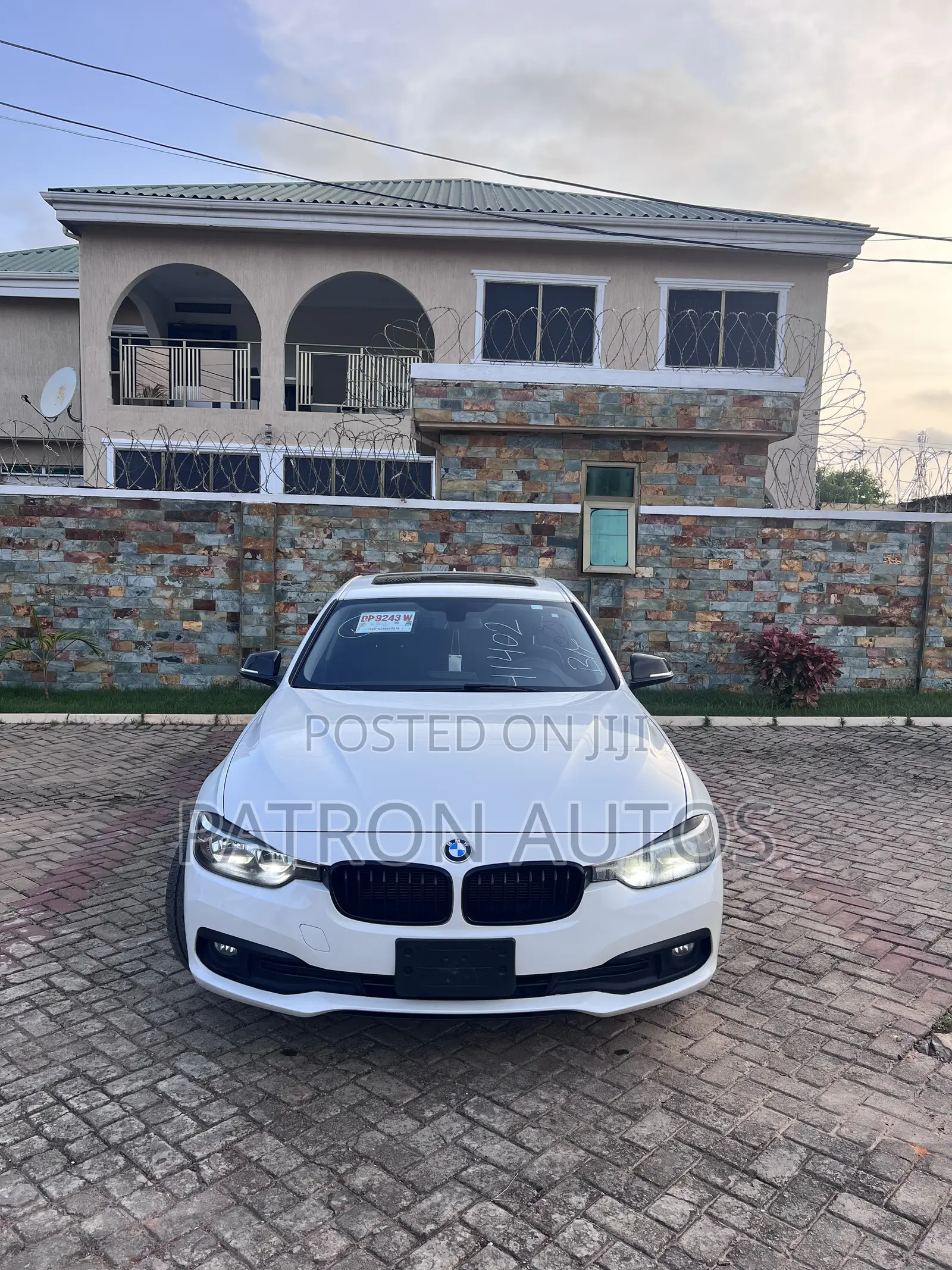 BMW 3 Series 330xd AWD 2017 White