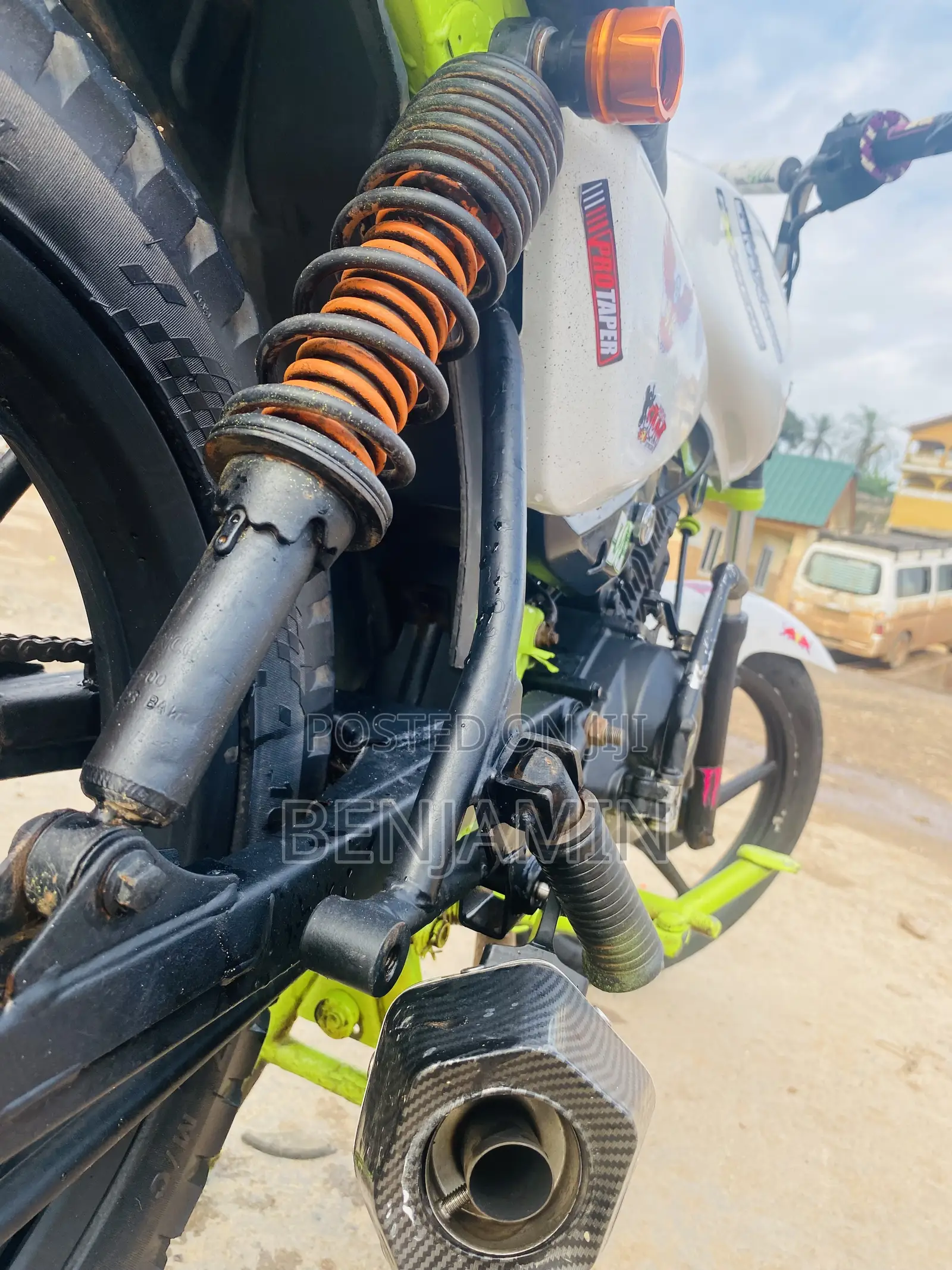 Bajaj Avenger 150 Street 2024 White