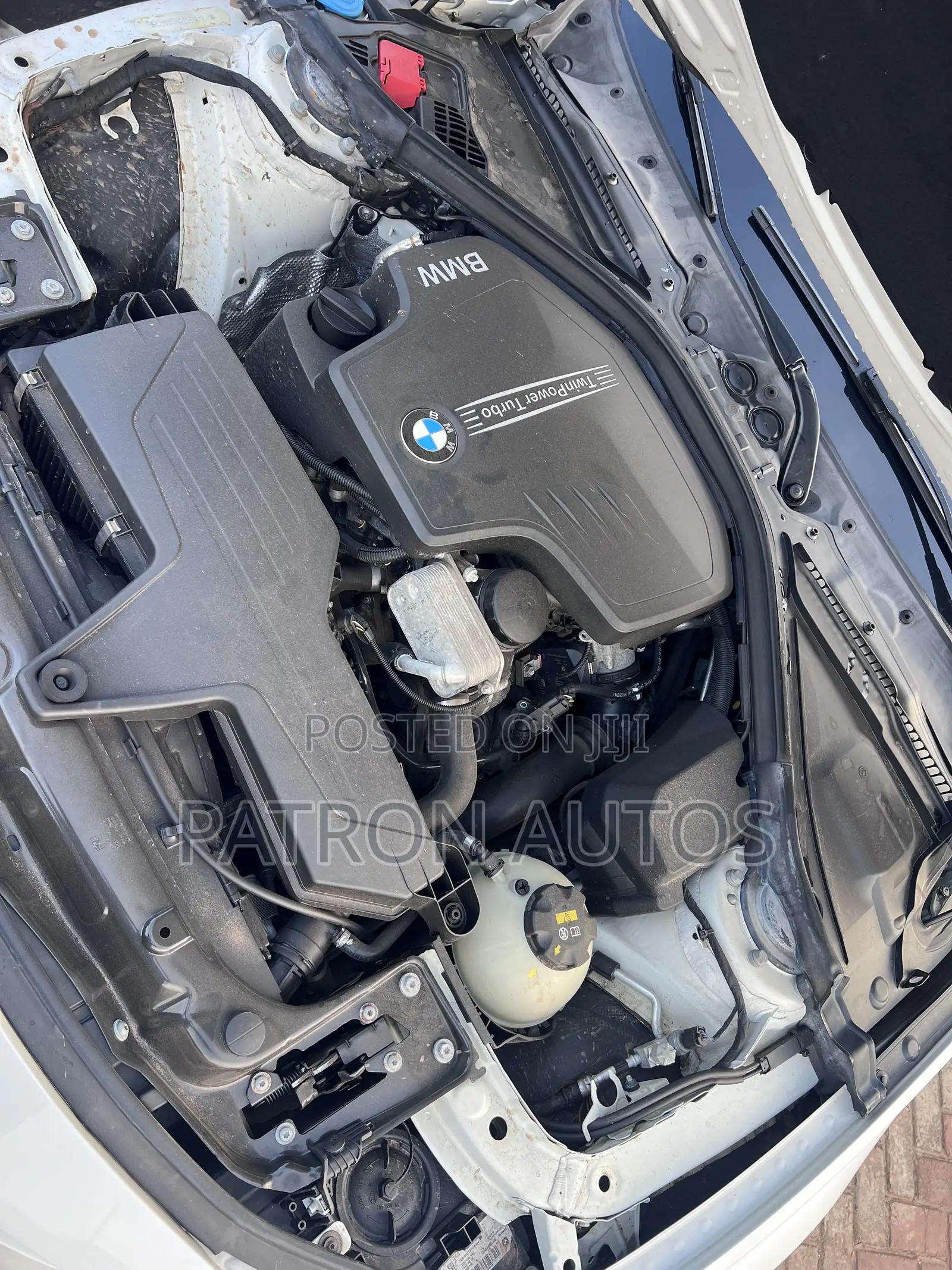 BMW 3 Series 330xd AWD 2017 White