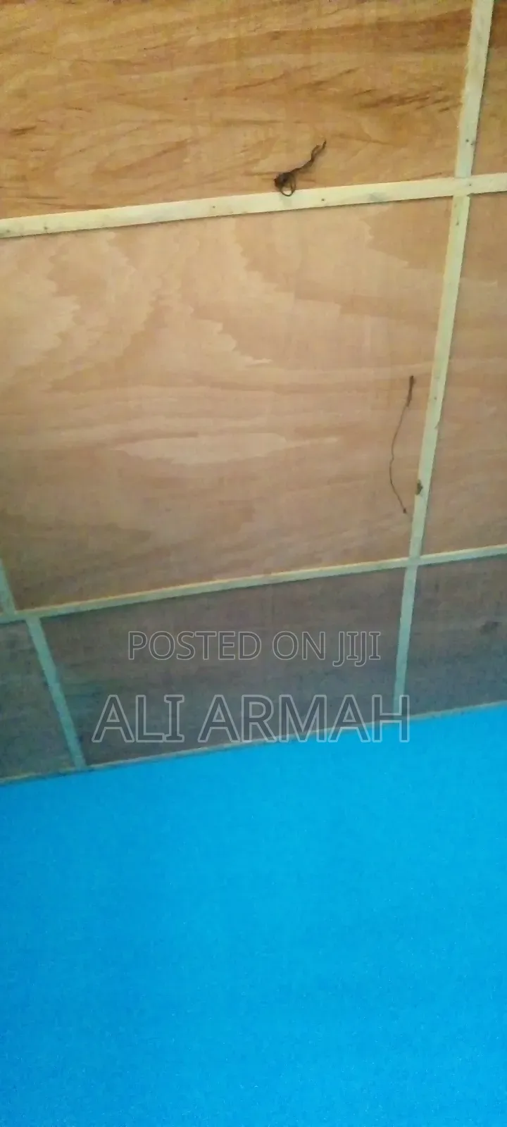 1bdrm House in Exhibition for rent