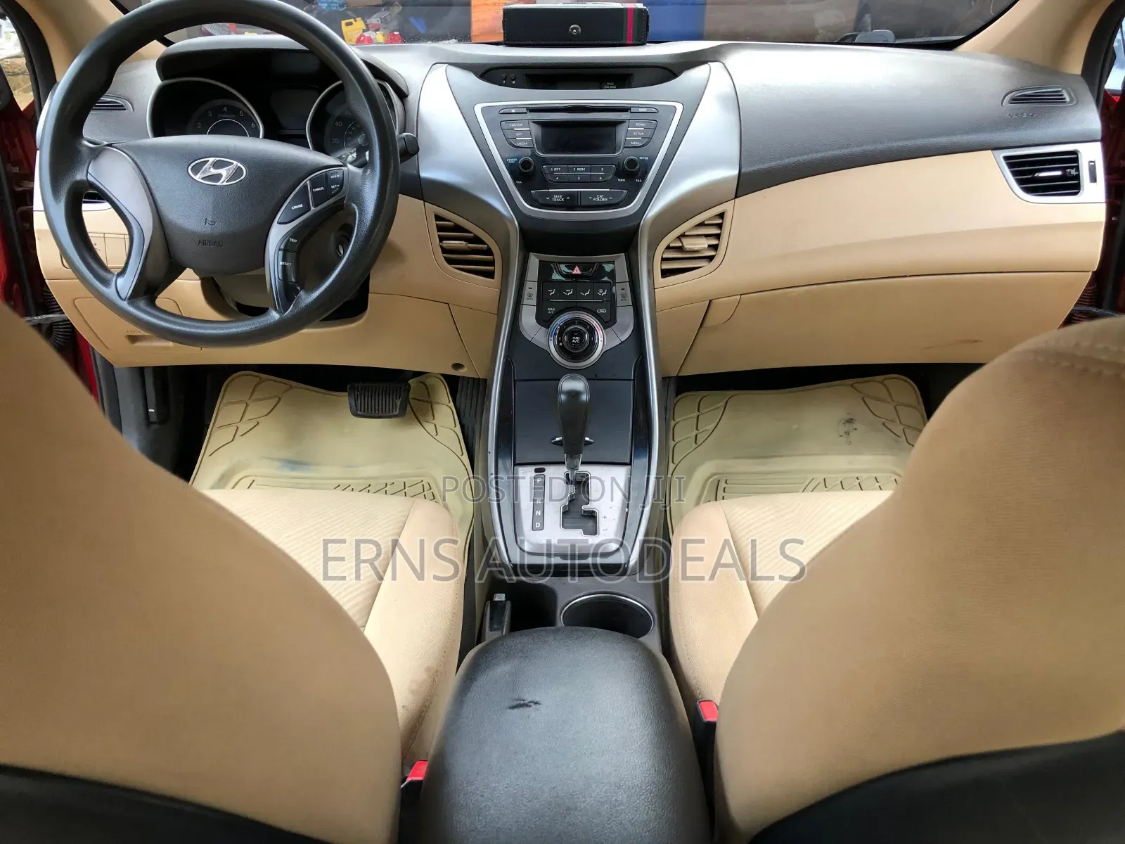 Hyundai Elantra 2013 Red