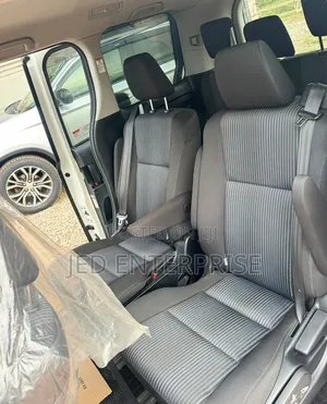 Toyota Voxy 2015 White