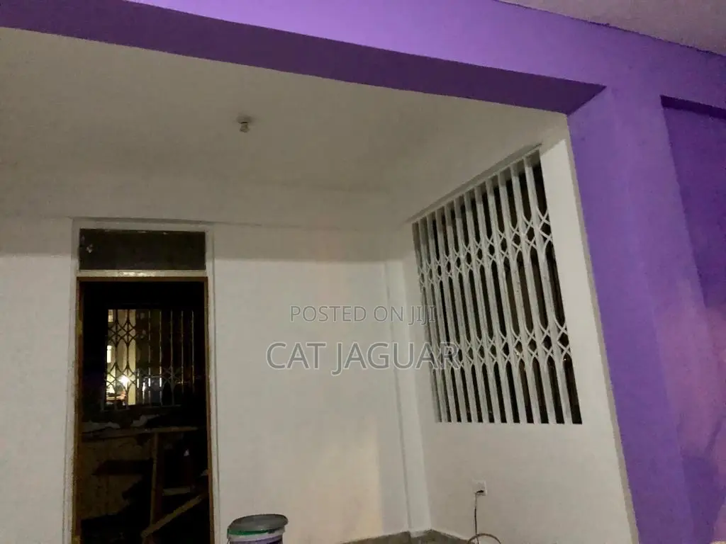 4bdrm Apartment in SSNIT Flats for sale