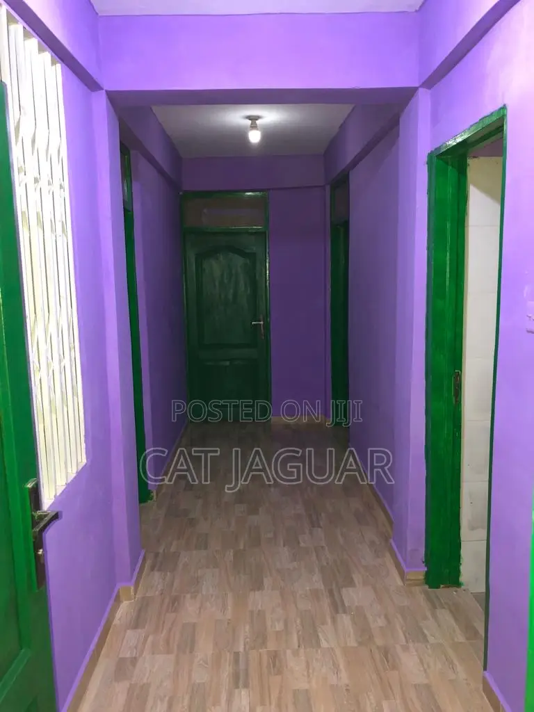 4bdrm Apartment in SSNIT Flats for sale