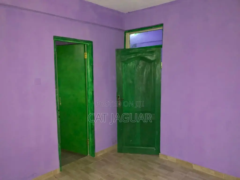 4bdrm Apartment in SSNIT Flats for sale