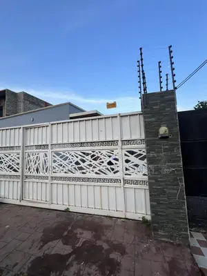 3bdrm House in Lakeside Estates for sale