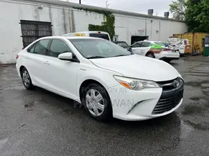 Toyota Camry 2015 White