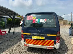 Toyota HiAce 2007 Black