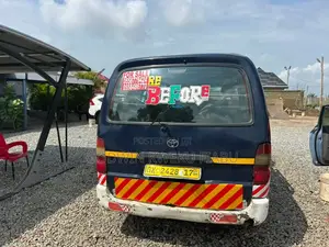 Toyota HiAce 2007 Black