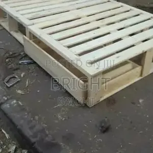 One and Half Bed Pallets Frame