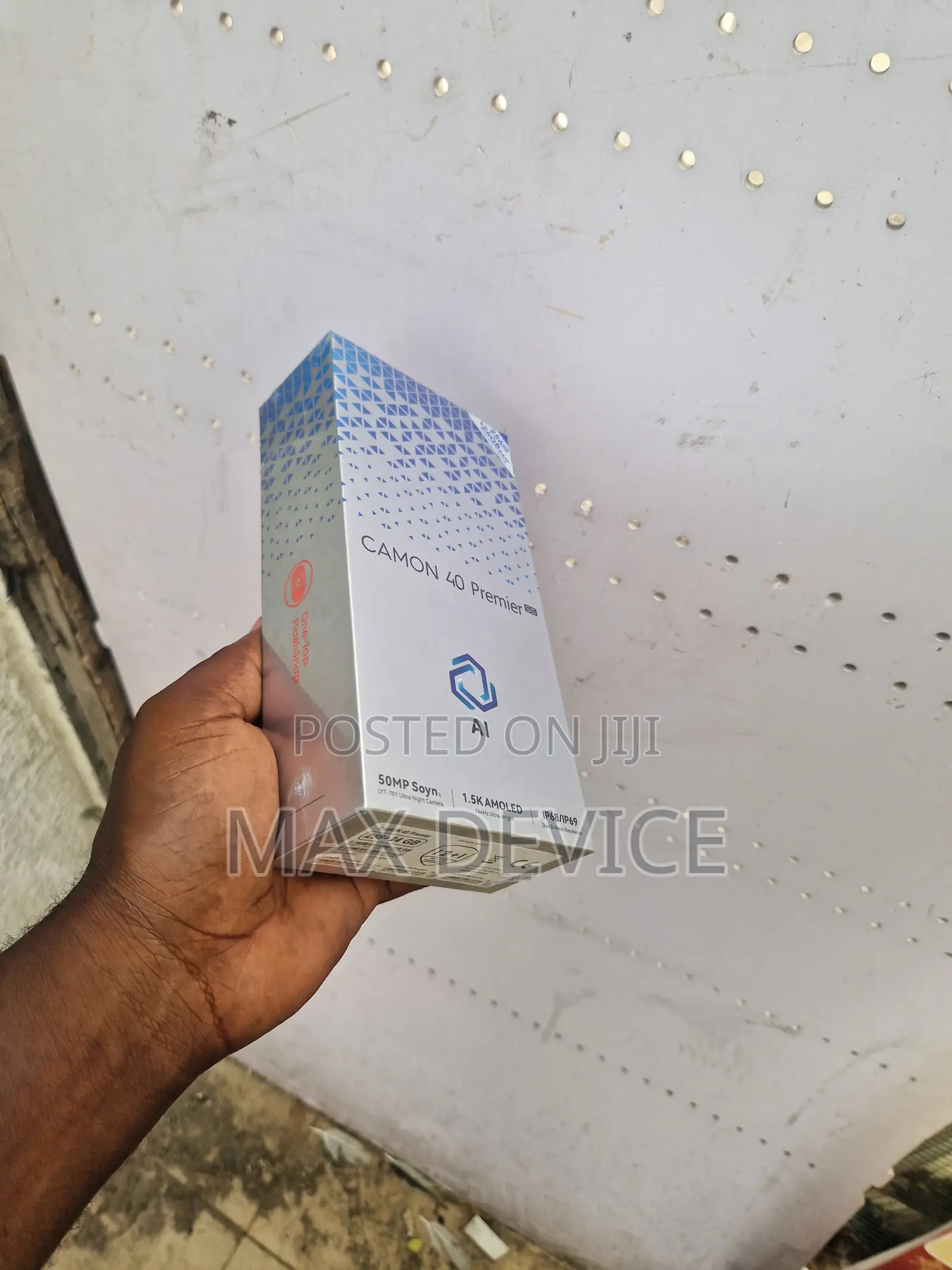 New Tecno Camon 40 Premier 256 GB Silver