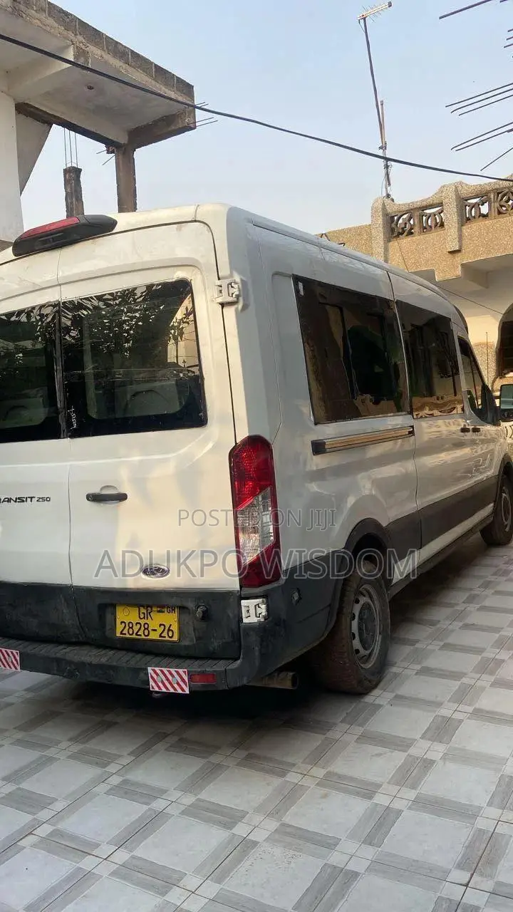 Ford Transit 2020 White