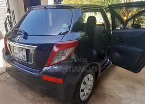 Toyota Vitz 2013 Black