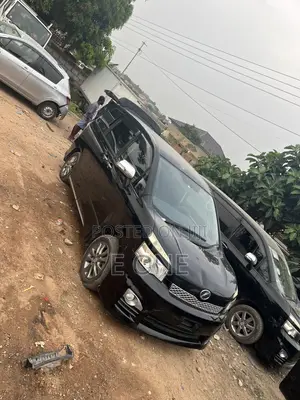 Toyota Voxy V 2WD 8-Seater 2010 Black