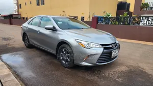 Toyota Camry 2016 Silver