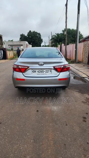 Toyota Camry 2016 Silver