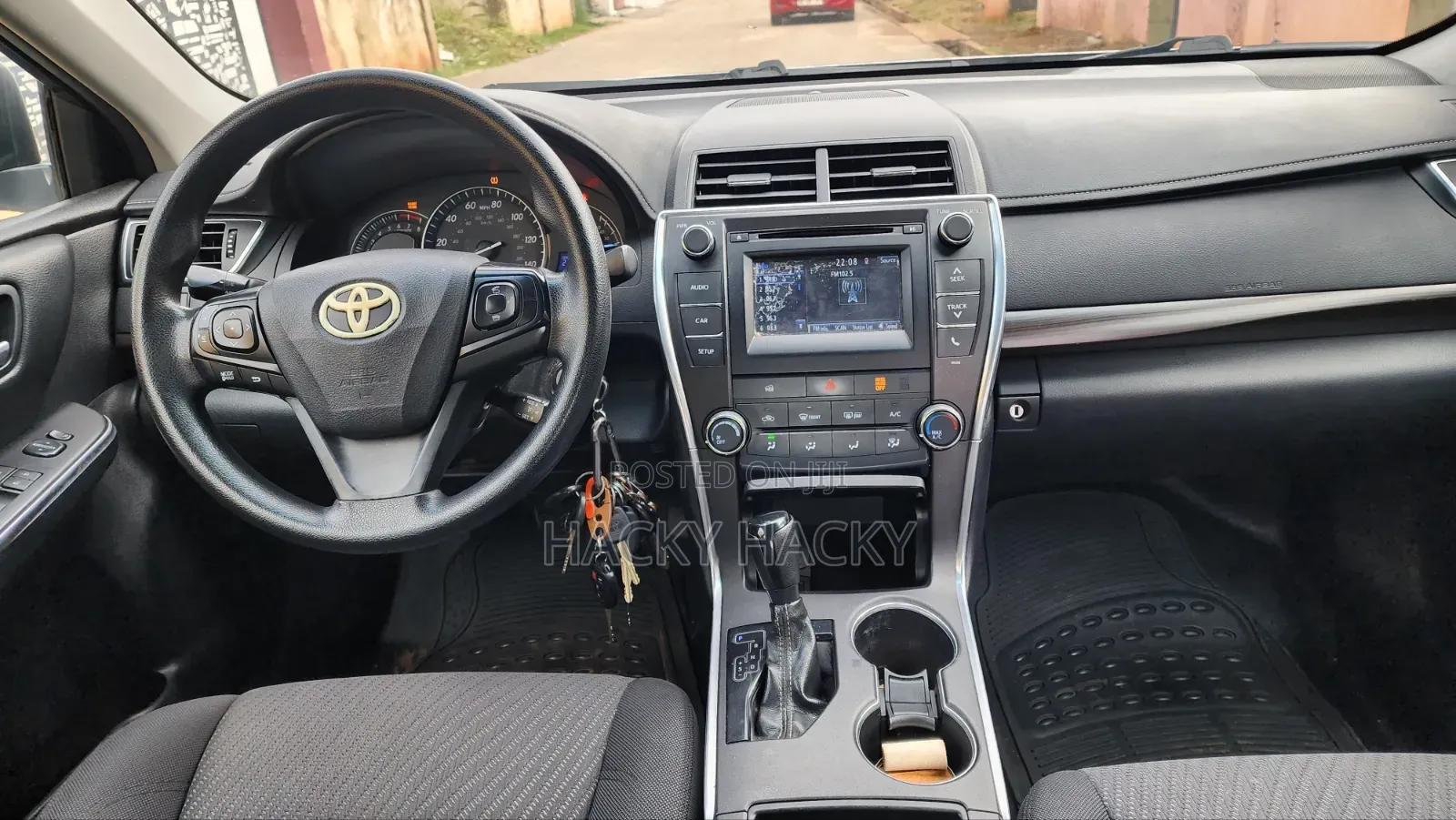Toyota Camry 2016 Silver