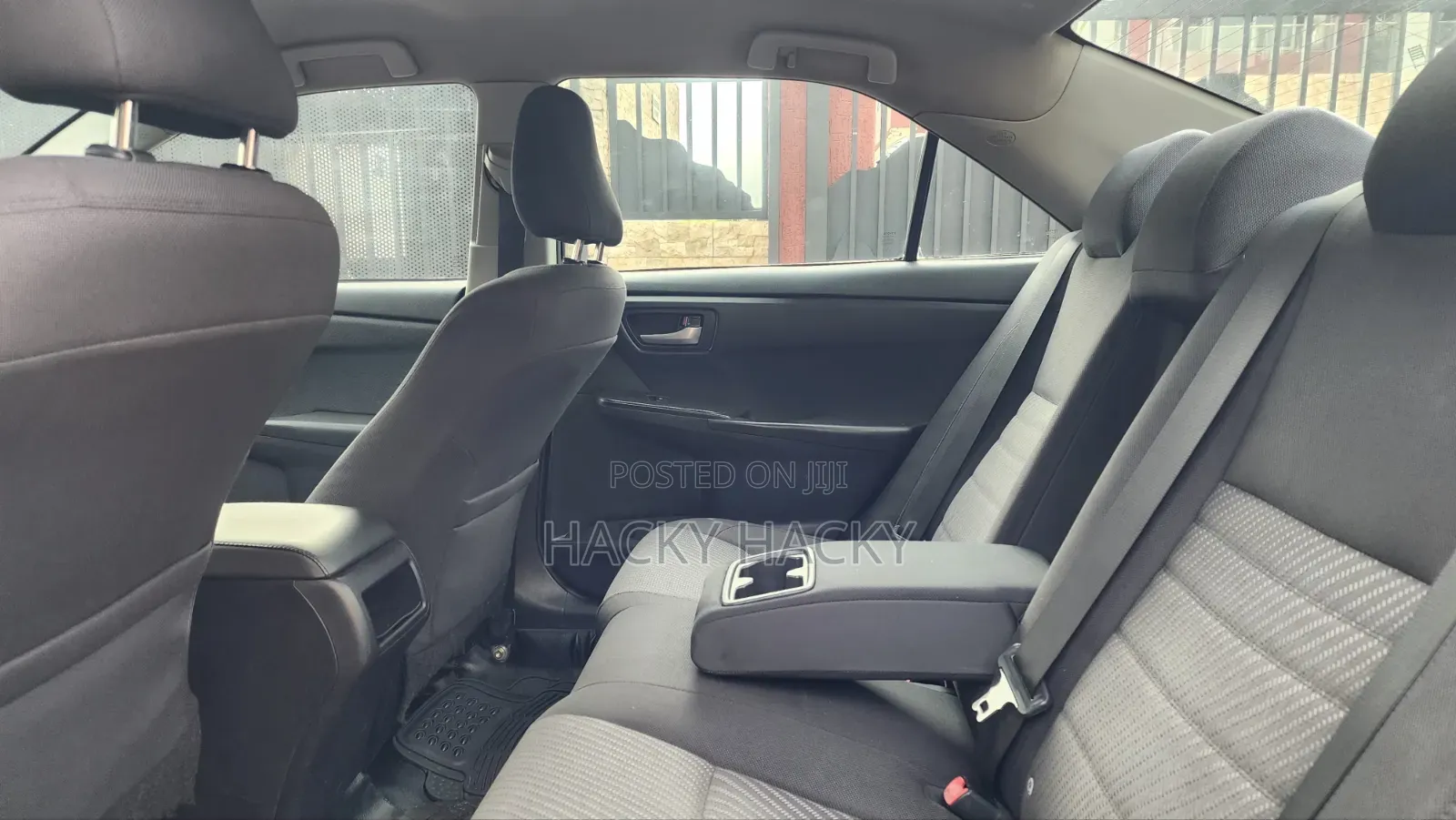Toyota Camry 2016 Silver