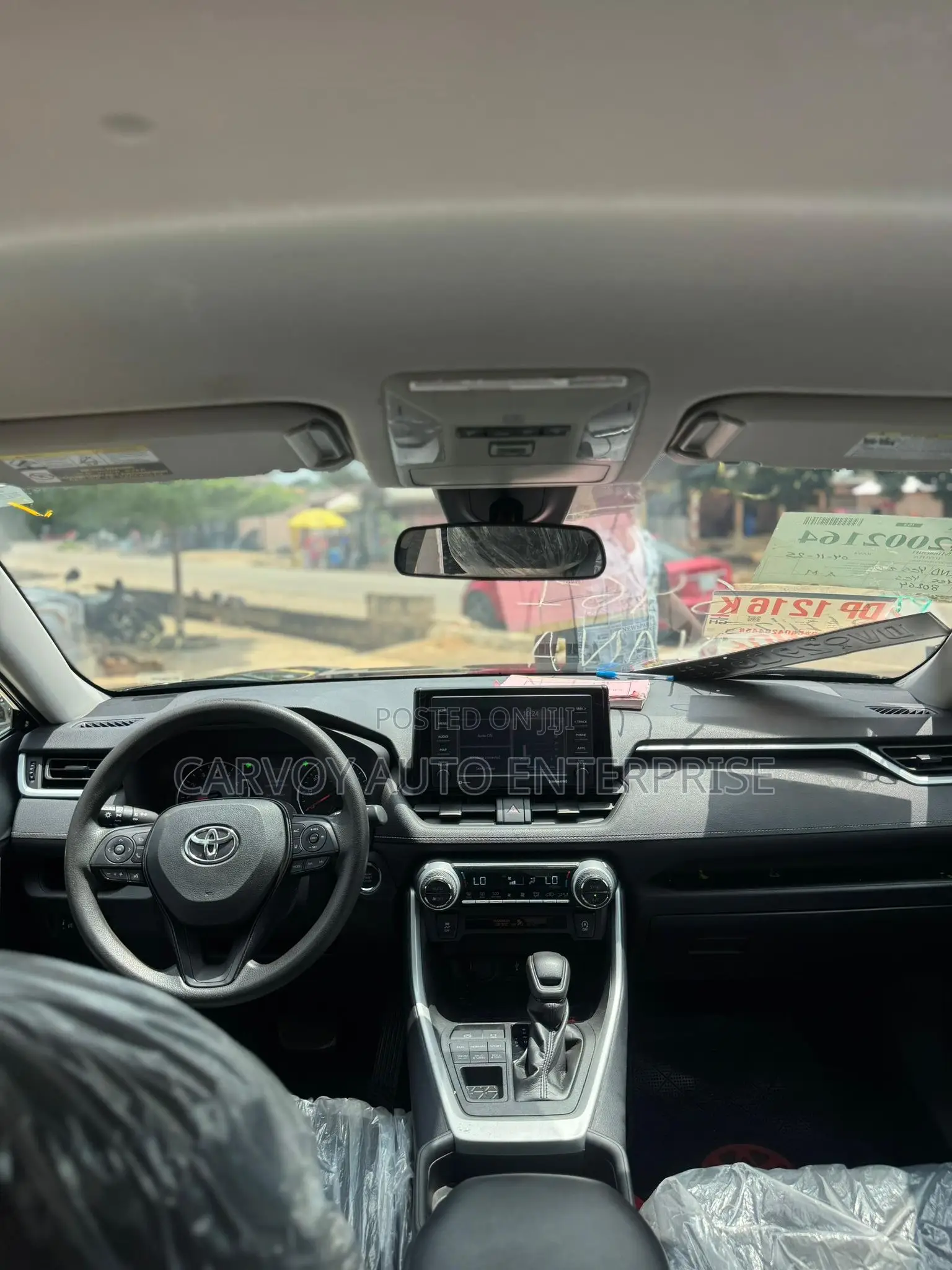 Toyota RAV4 XLE 2021 Black