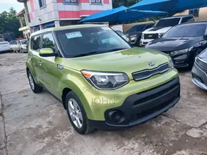Kia Soul Base Hatchback 2017 Green