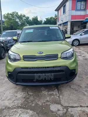 Kia Soul Base Hatchback 2017 Green
