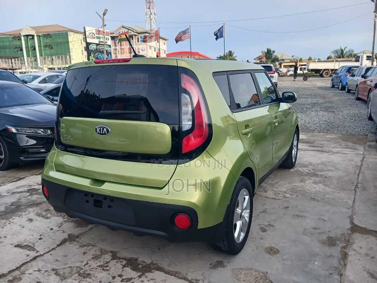 Kia Soul Base Hatchback 2017 Green