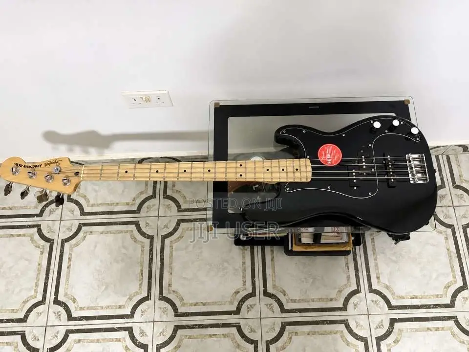 Squier Affinity Precision Bass Pj 4-String - Black (2023)