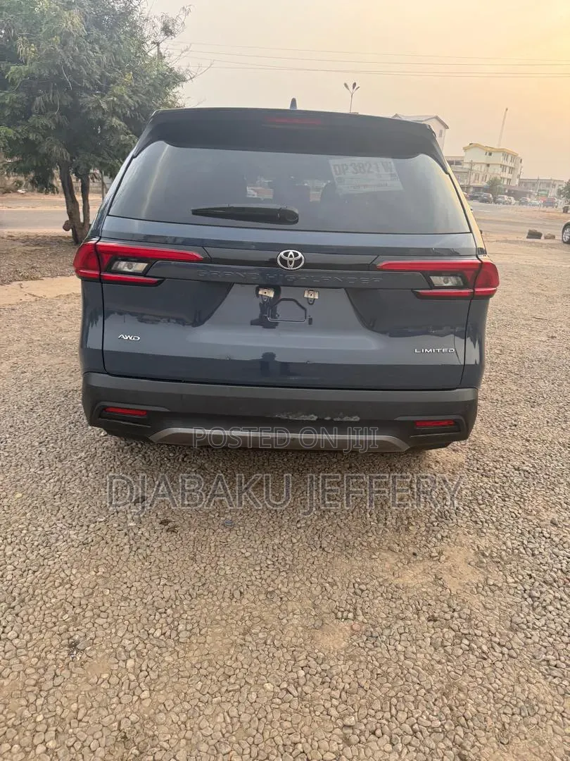 New Toyota Highlander 2024 Gray