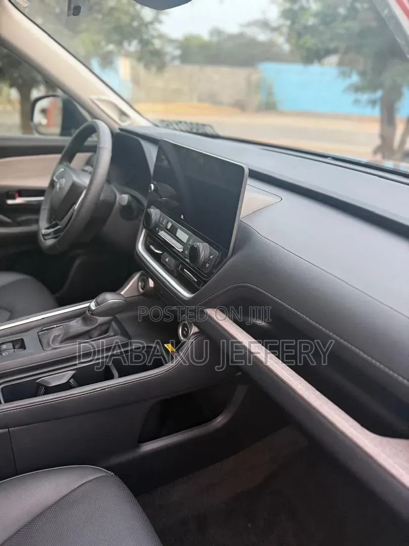 New Toyota Highlander 2024 Gray