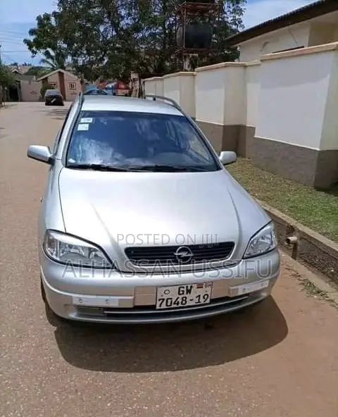 Opel Astra 1.6 Caravan 2006 Silver