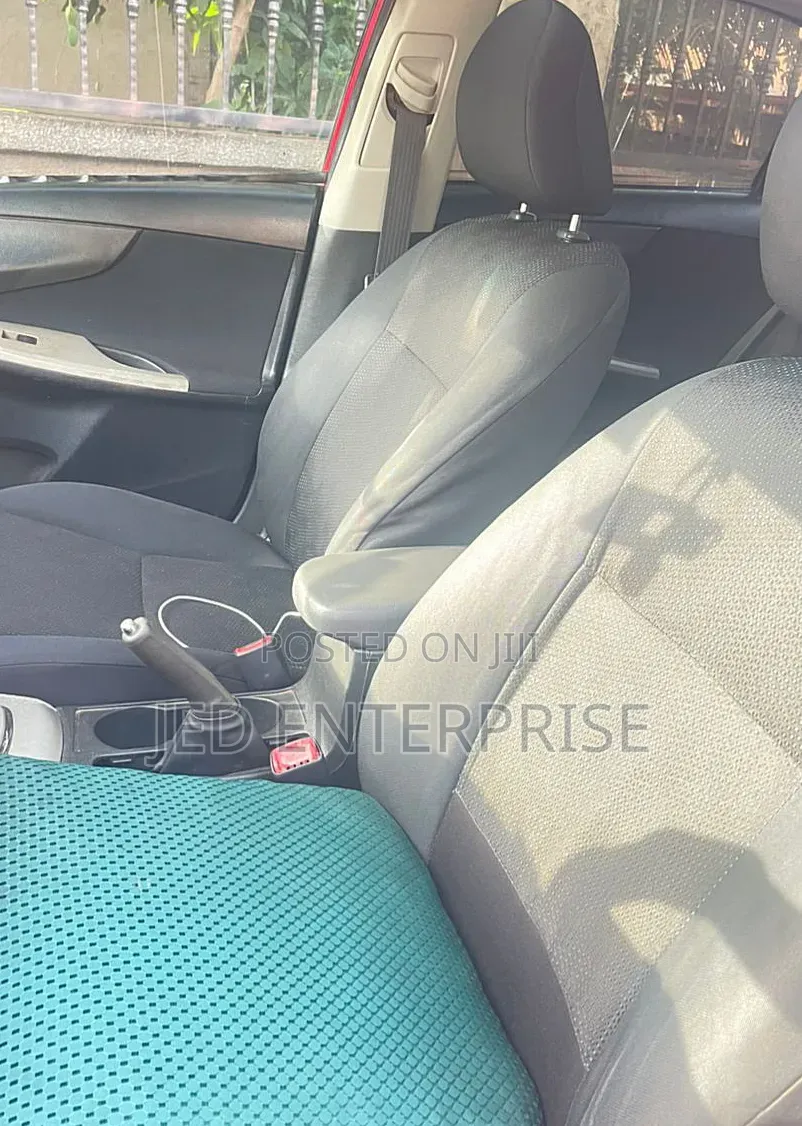 Toyota Corolla 2010 Red
