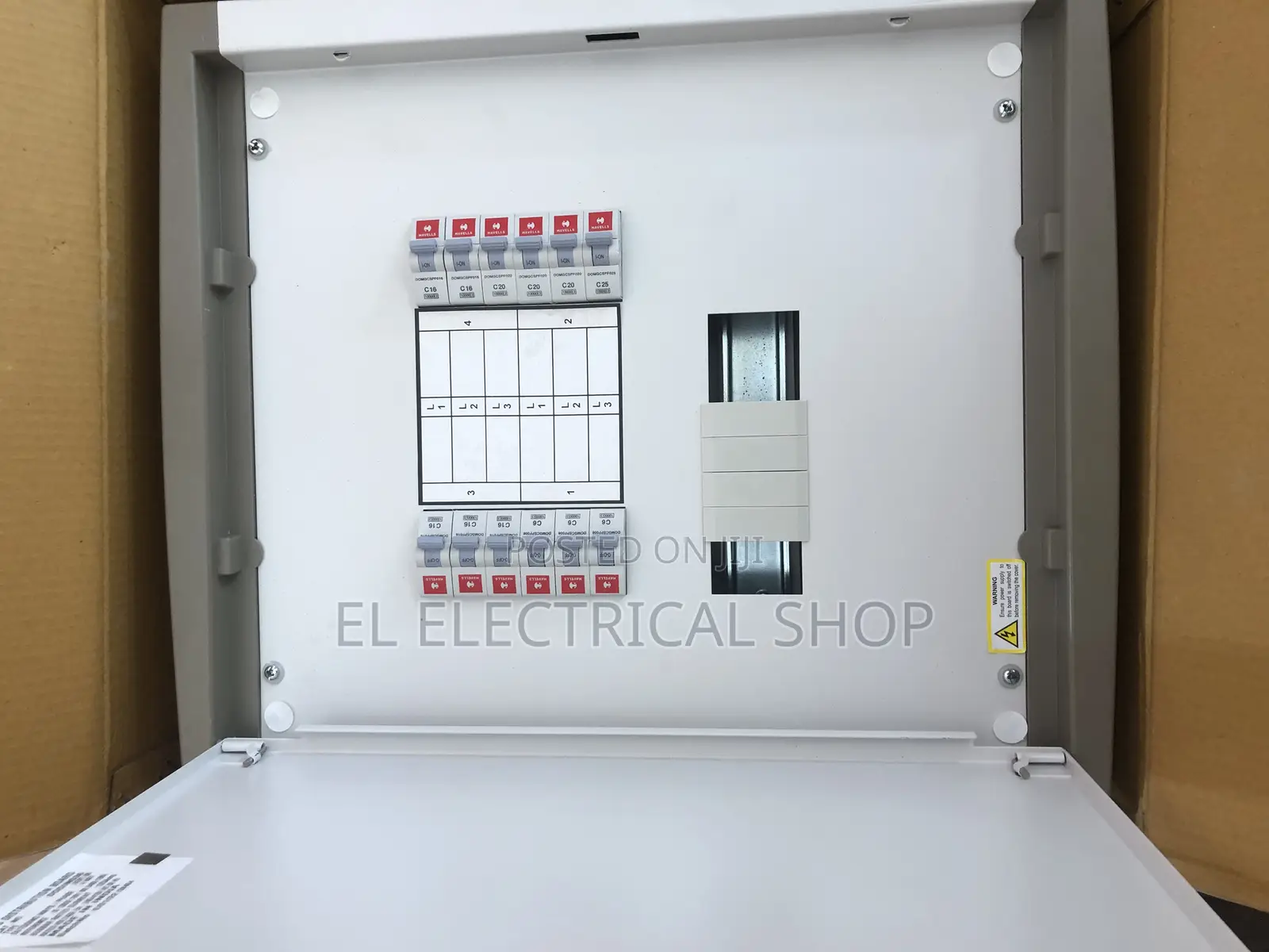 Havell 4w Distribution Board Three Phase