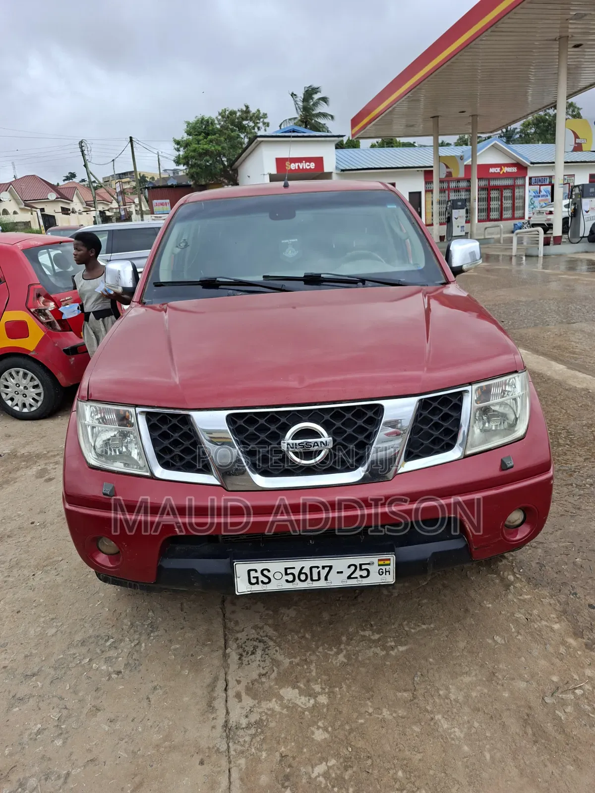 Nissan Navara 2012 Red