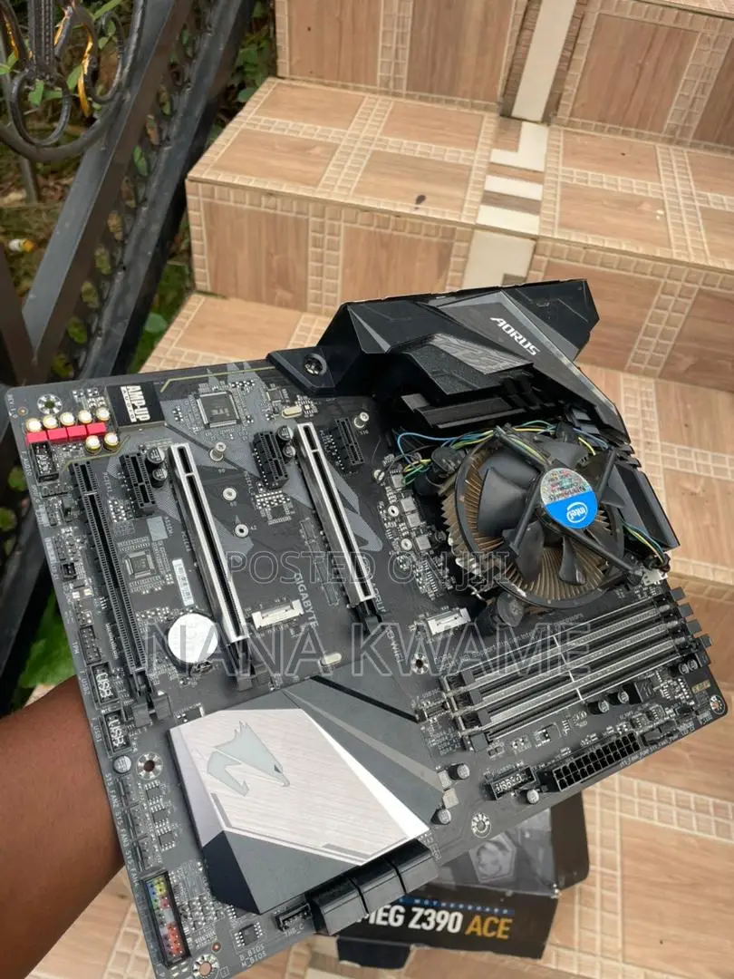 Gigabyte Z390 Aorus Pro Wifi + I7 Cpu