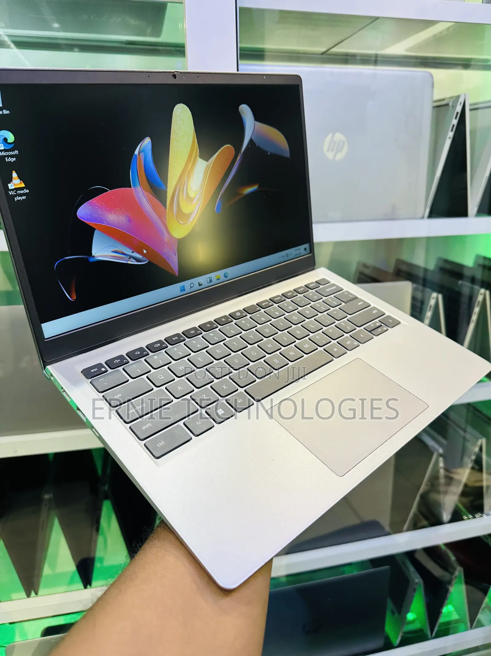 Laptop Dell Vostro 14 3430 16GB Intel Core i5 SSD 256GB