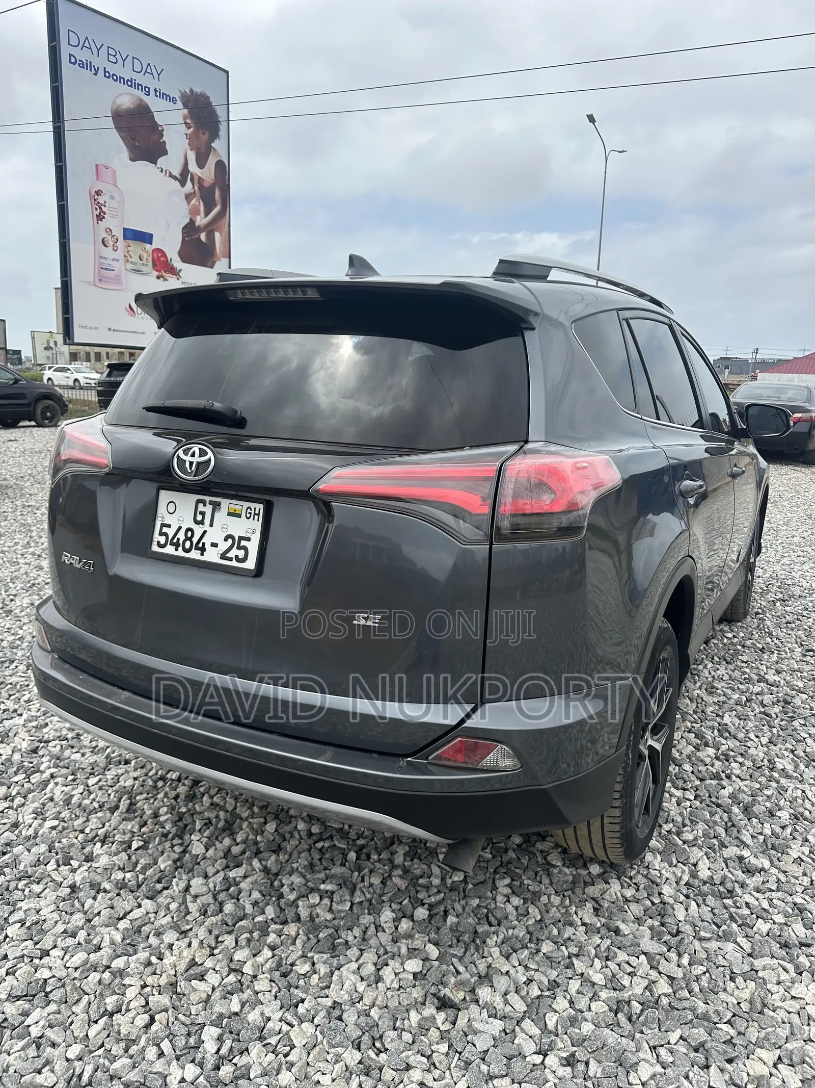 Toyota RAV4 2017 Gray