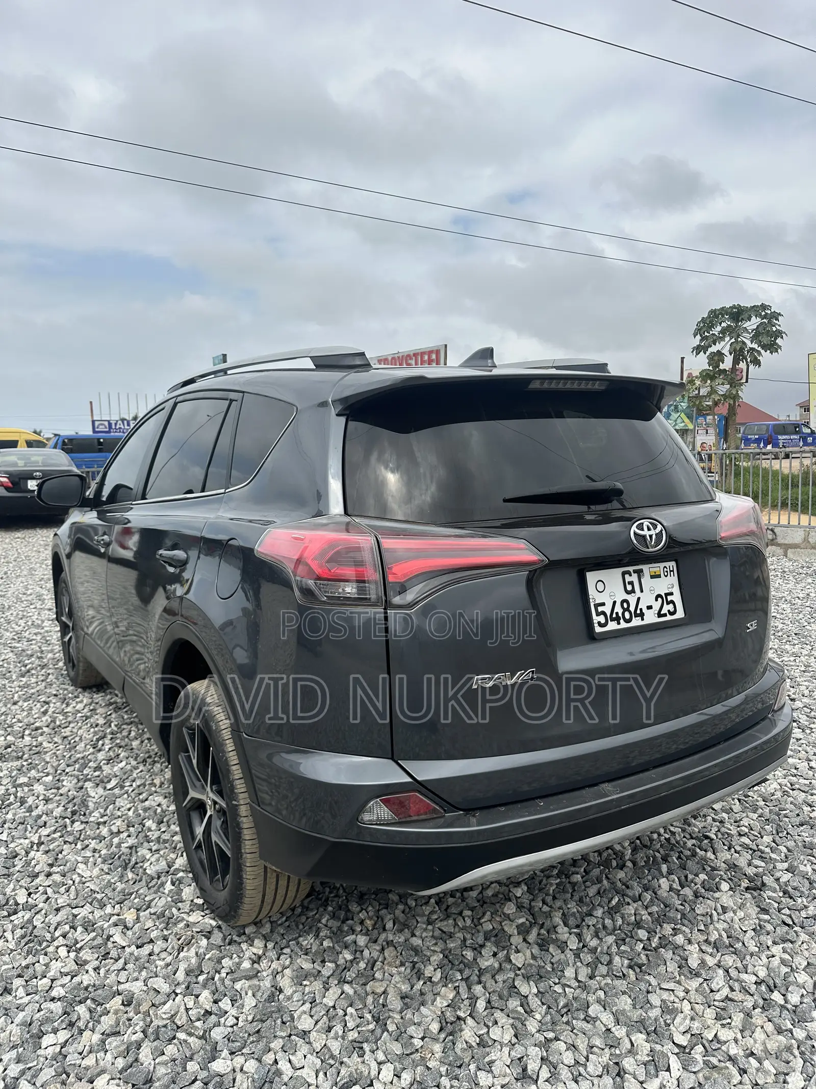 Toyota RAV4 2017 Gray