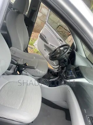 Hyundai Accent SE Sedan 2017 Silver