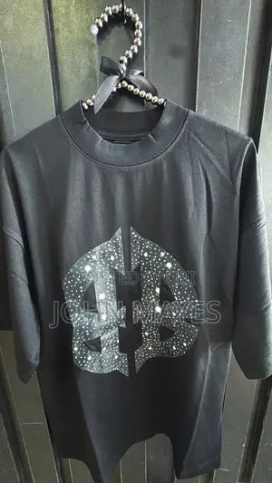 T-Shirt Very Good Quality Available. 100%Cotton.Sizes Avai