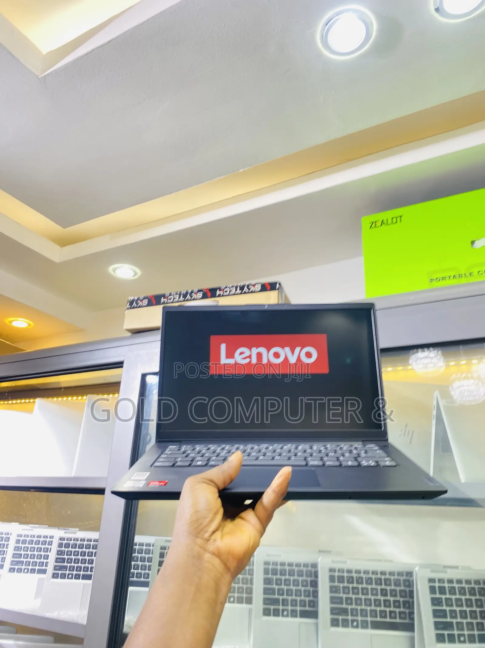 Laptop Lenovo Ideapad V14 IGL 8GB AMD SSD 128GB